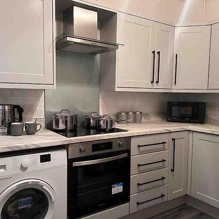 Anfield Home Sleeps 5 Close To Lfc Free Parking Ліверпуль Екстер'єр фото