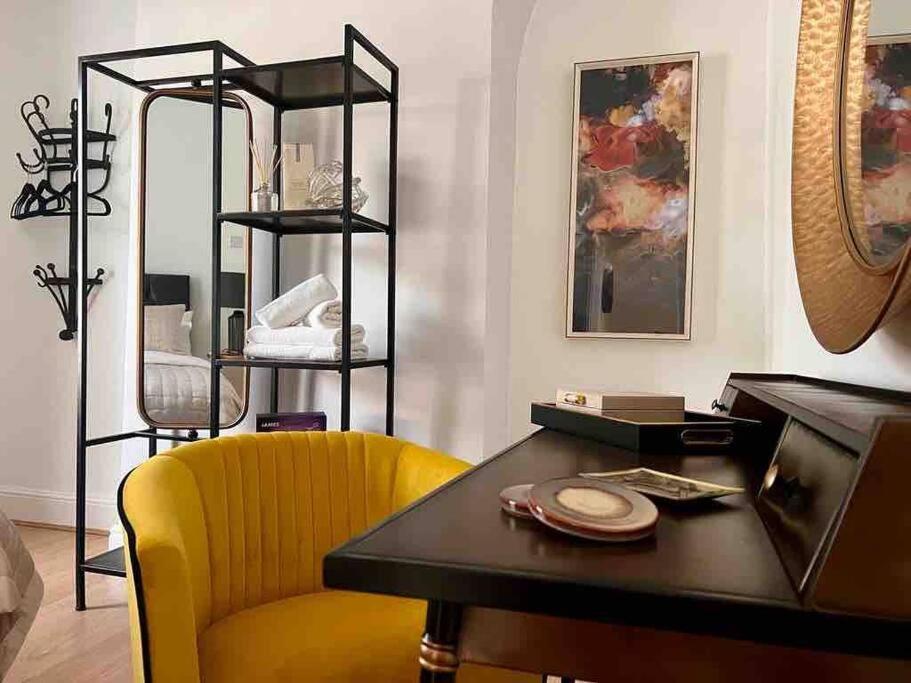 Anfield Home Sleeps 5 Close To Lfc Free Parking Ліверпуль Екстер'єр фото